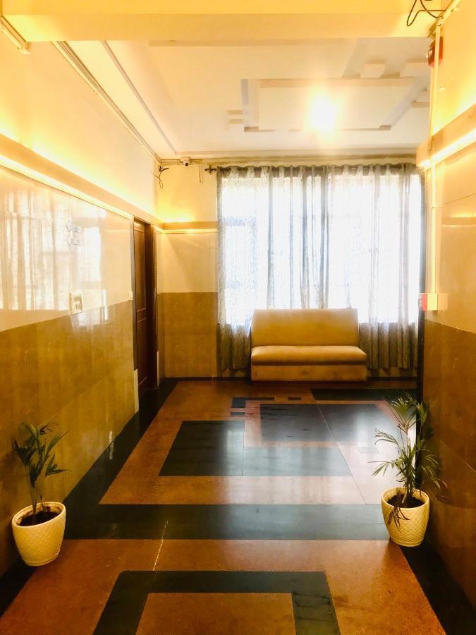 Tulip Palm Hotel Jaipur Ngoại thất bức ảnh