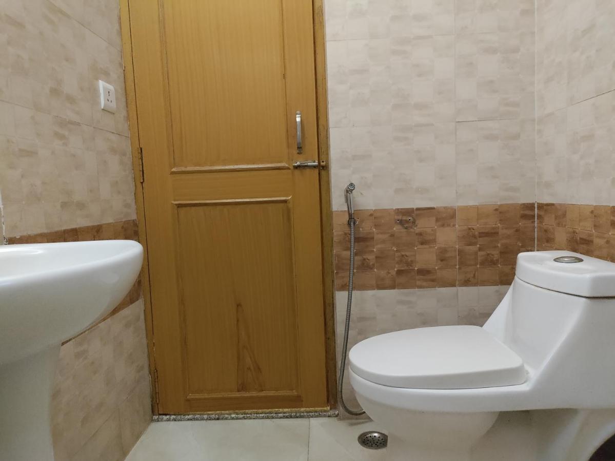 Tulip Palm Hotel Jaipur Ngoại thất bức ảnh