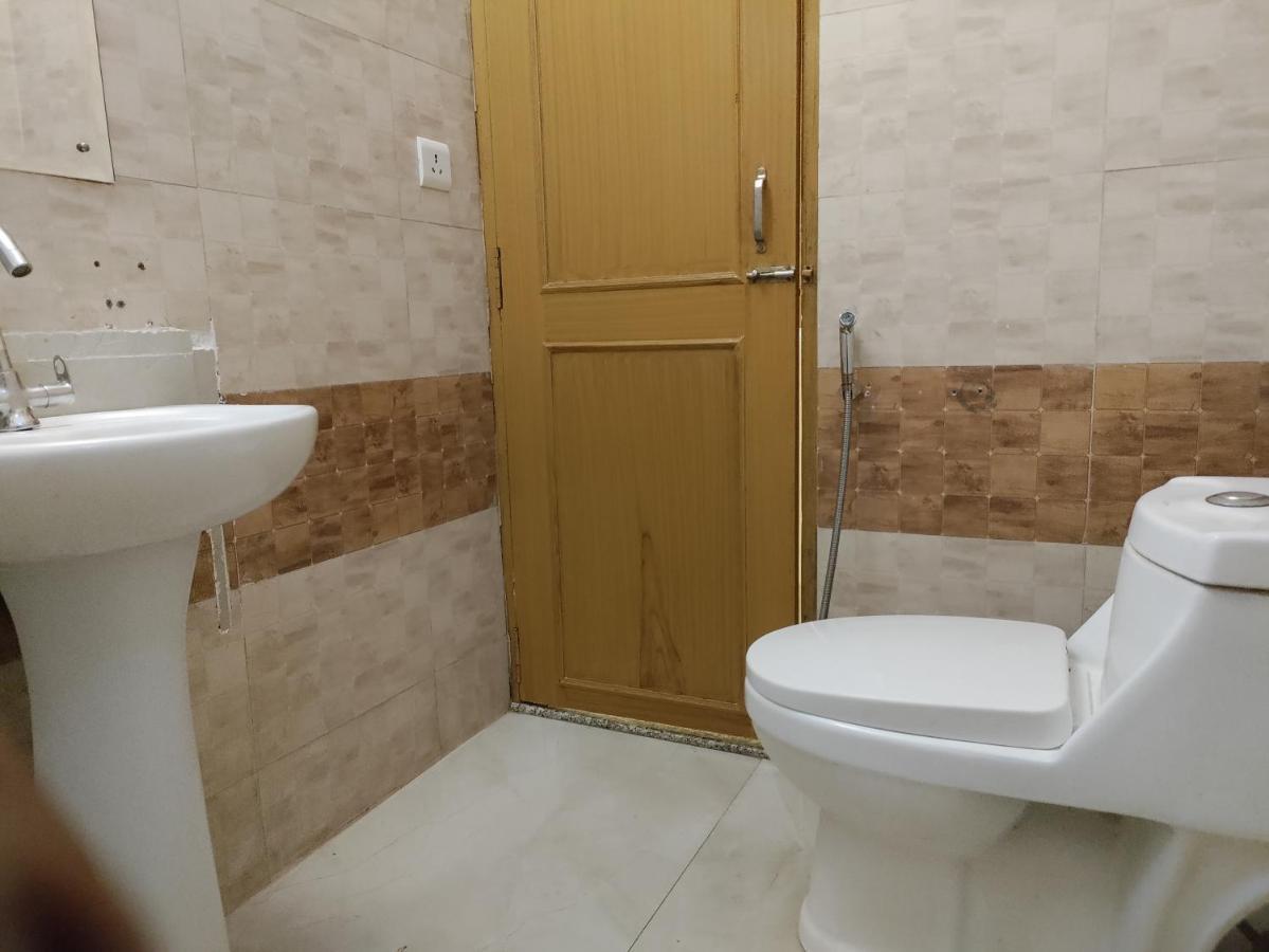 Tulip Palm Hotel Jaipur Ngoại thất bức ảnh