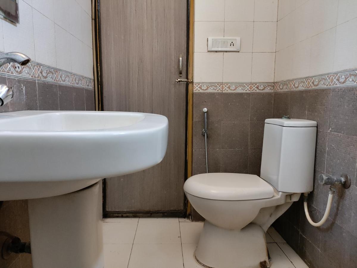 Tulip Palm Hotel Jaipur Ngoại thất bức ảnh
