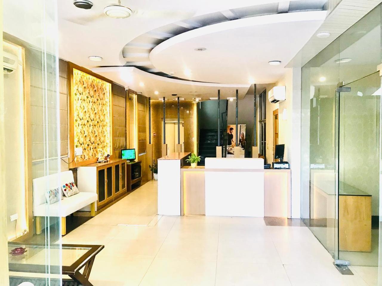 Tulip Palm Hotel Jaipur Ngoại thất bức ảnh